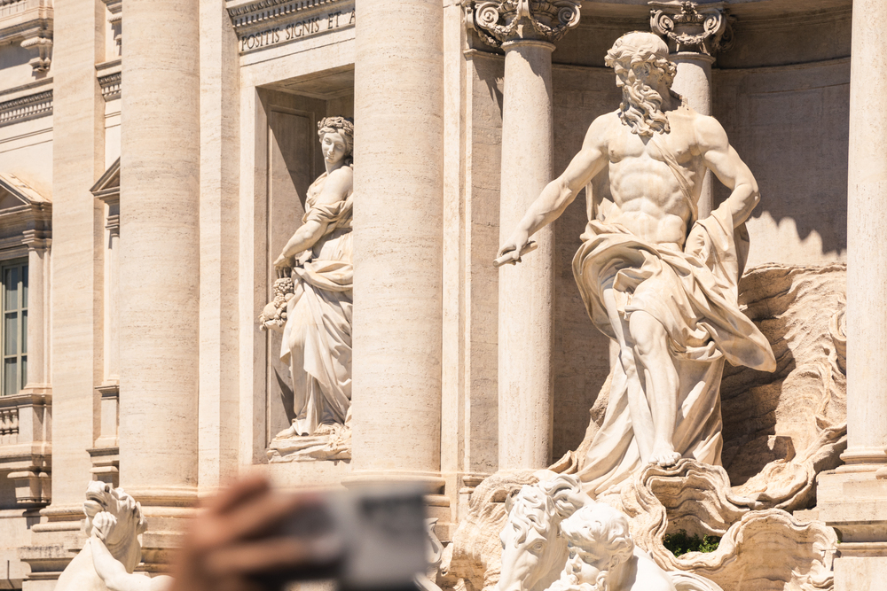 Panoramic Tour - Trevi Fountain